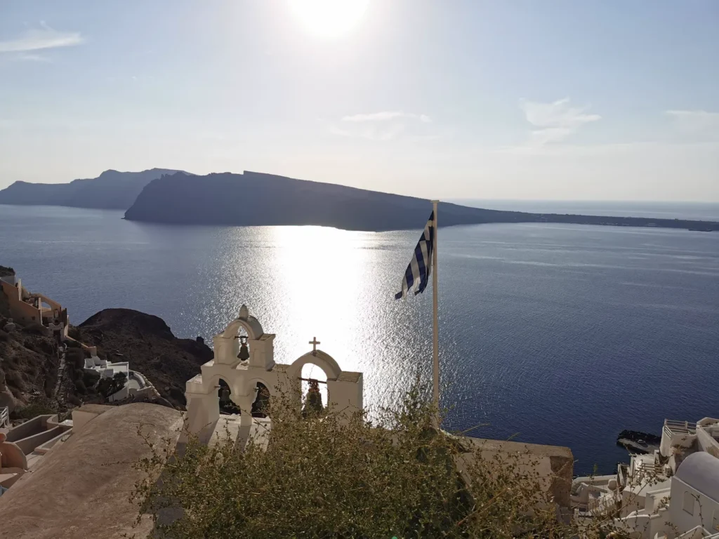 Vue depuis Oia sur la caldeira