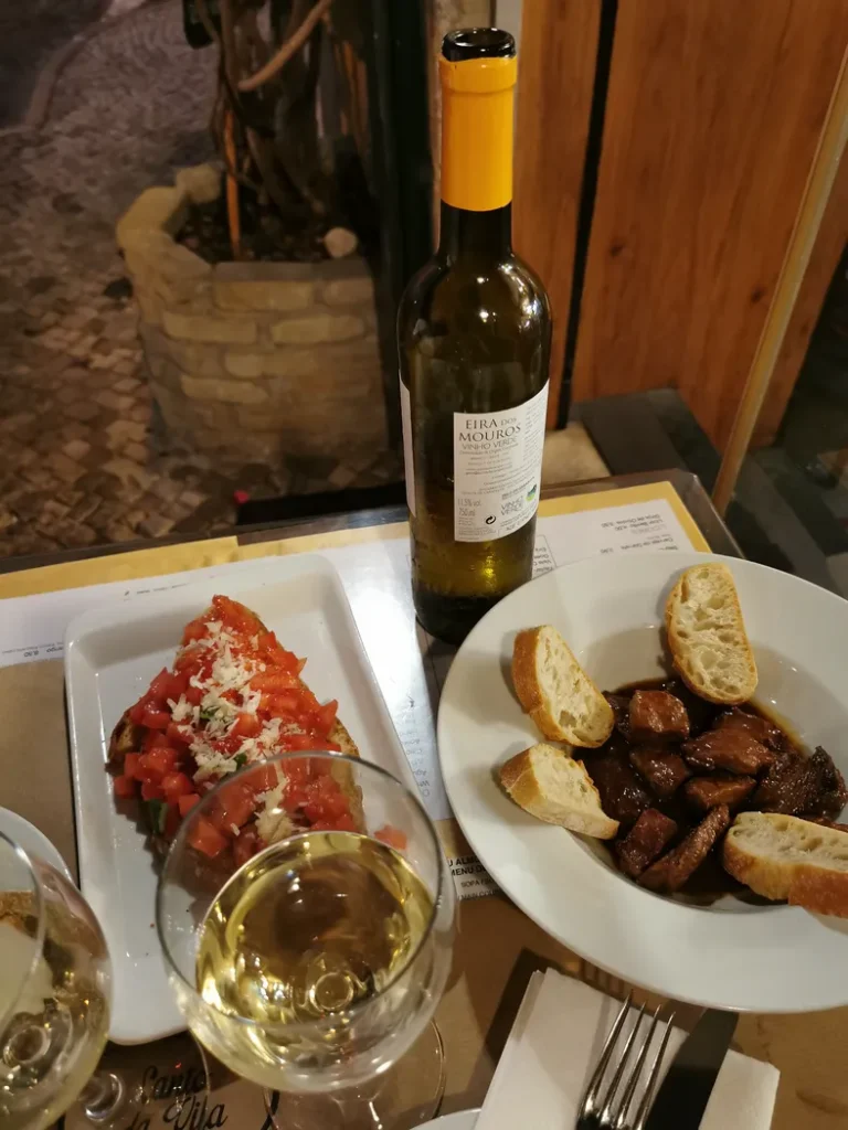 Différentes tapas proposées aux restaurant Canto da Vila, Lisbonne