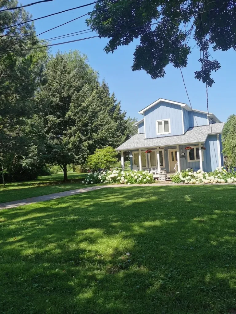 Maison bleue esprit cottage de Ward Island