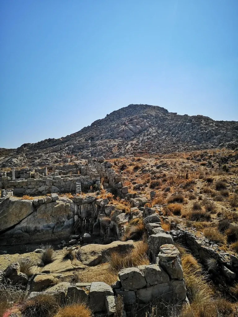 Vue sur le Mont Kynthos, Délos