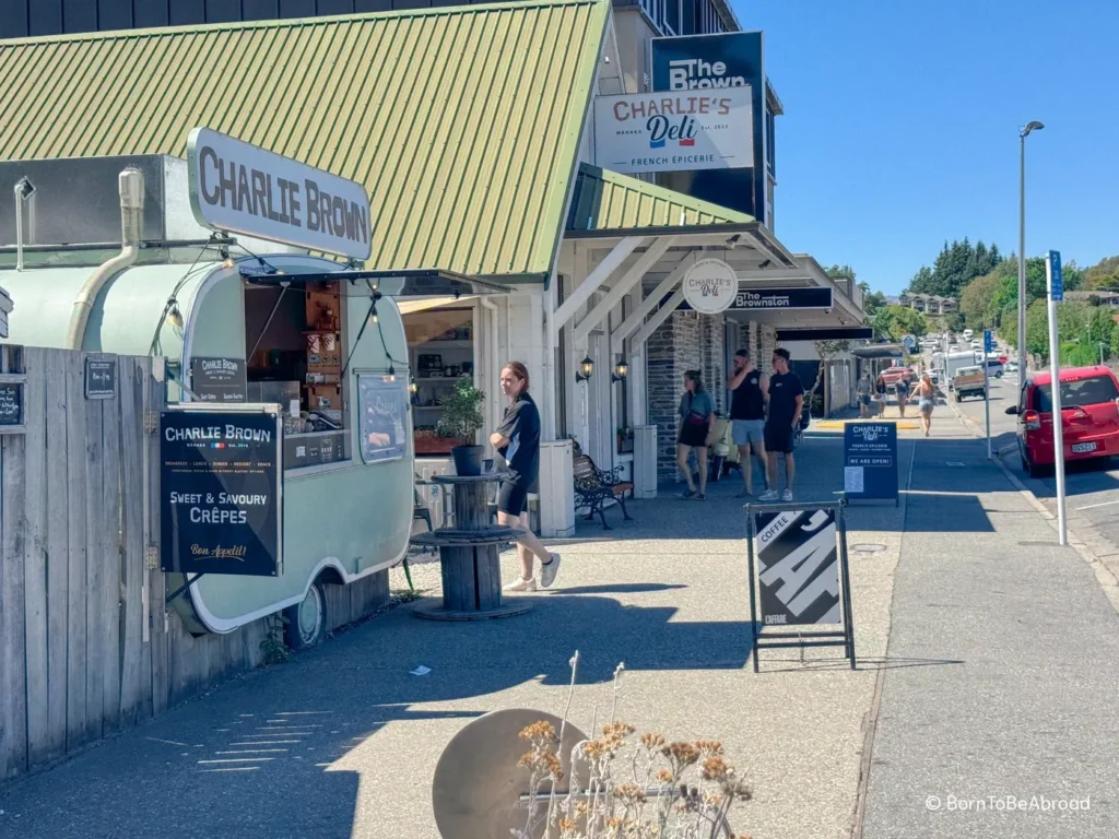 Rue commerçante de Wanaka