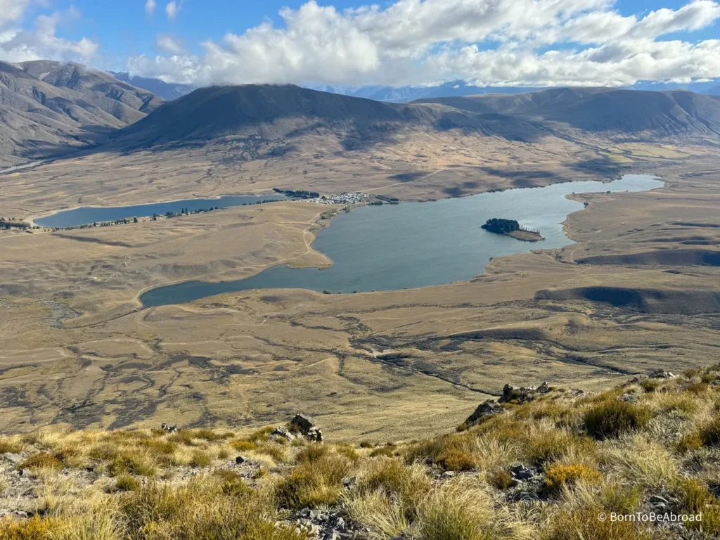 Vue panoramique sur le lac clearwater en Nouvelle-Zélande