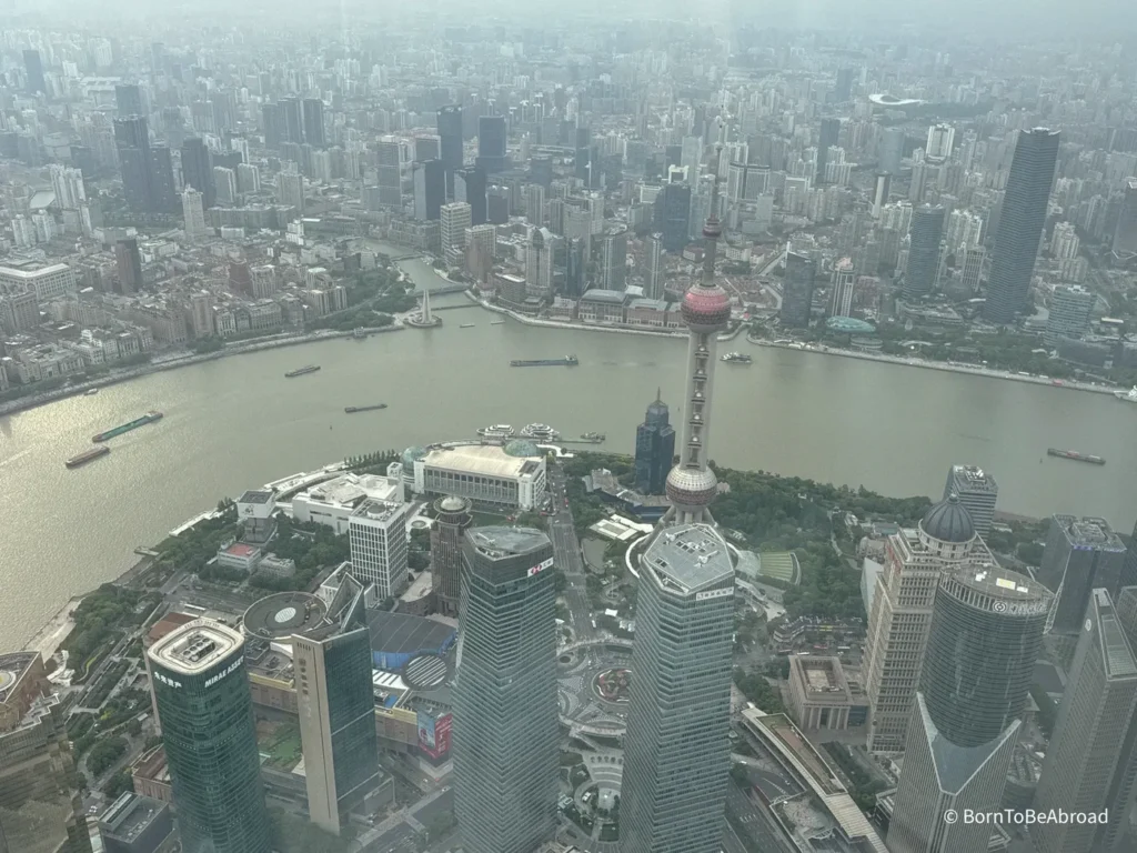 Vue panoramique depuis la Shanghai Tower, un incontournable à visiter lors d'un séjour de 3 jours