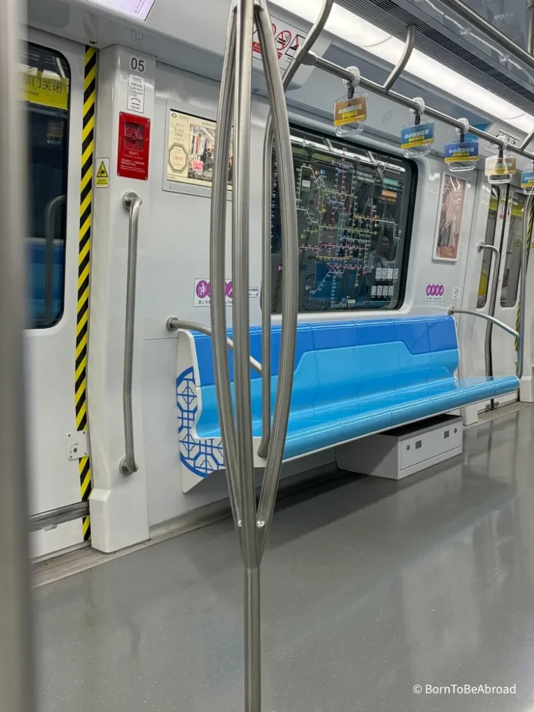 Intérieur de la rame de métro de Suzhou