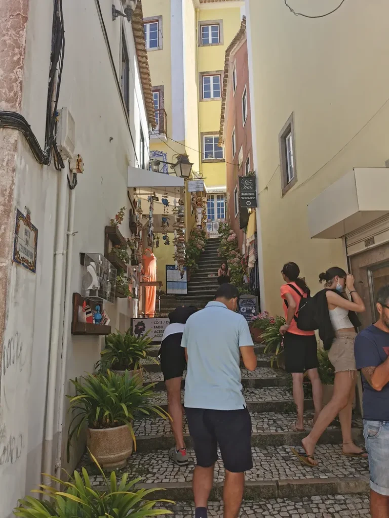 Ruelle piétonne du centre historique de Sintra